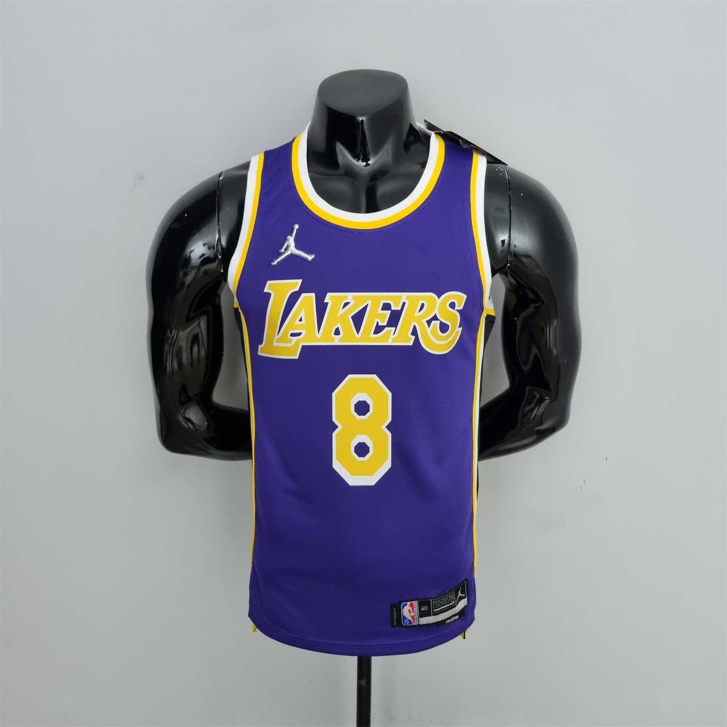 Los Angeles Lakers "BRYANT 8"