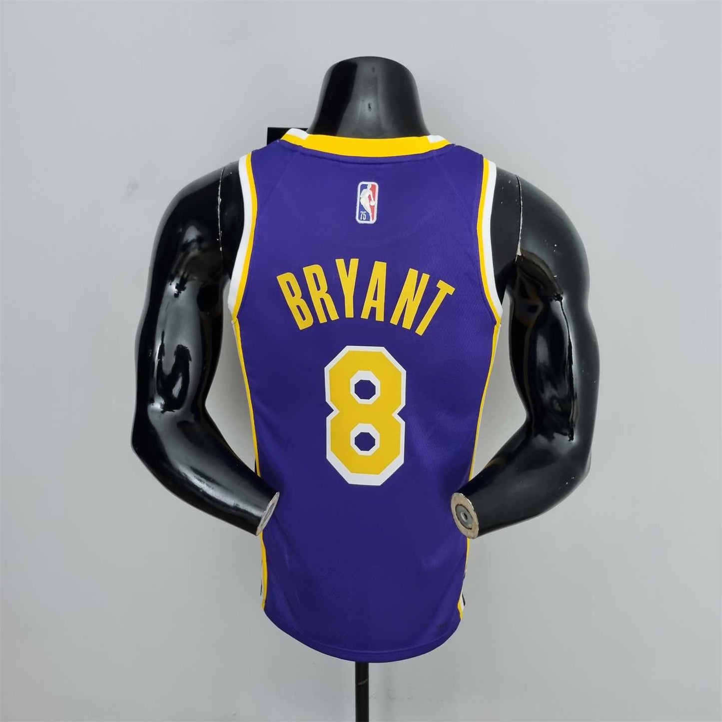 Los Angeles Lakers "BRYANT 8"